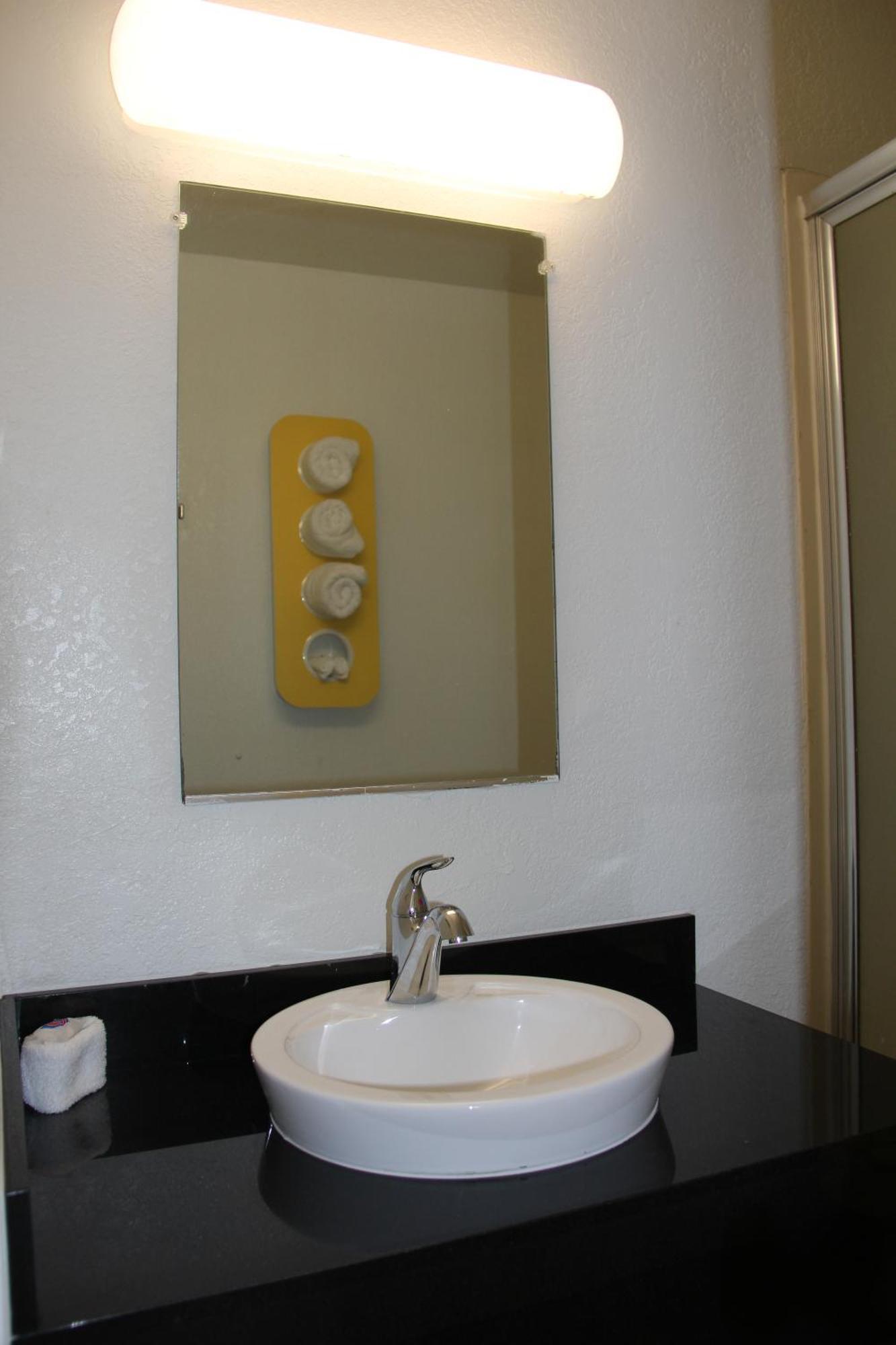 Hotel 6-goodland, Ks