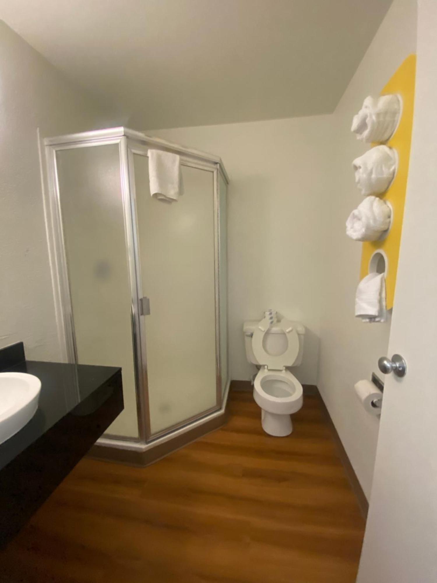 Hotel 6-goodland, Ks